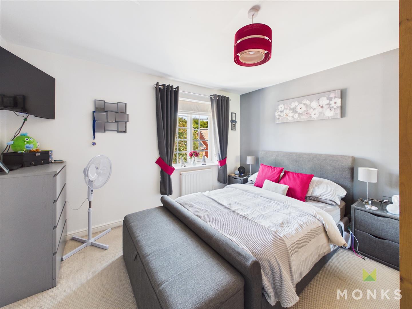 56 The Chestnuts, Shrewsbury, SY5 6JH For Sale